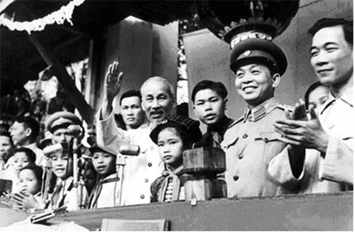 Hồ Chí Minh - Một đời người một bài ca